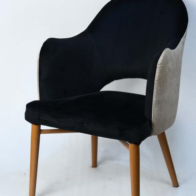 كرسي فيلفيت الأنيق