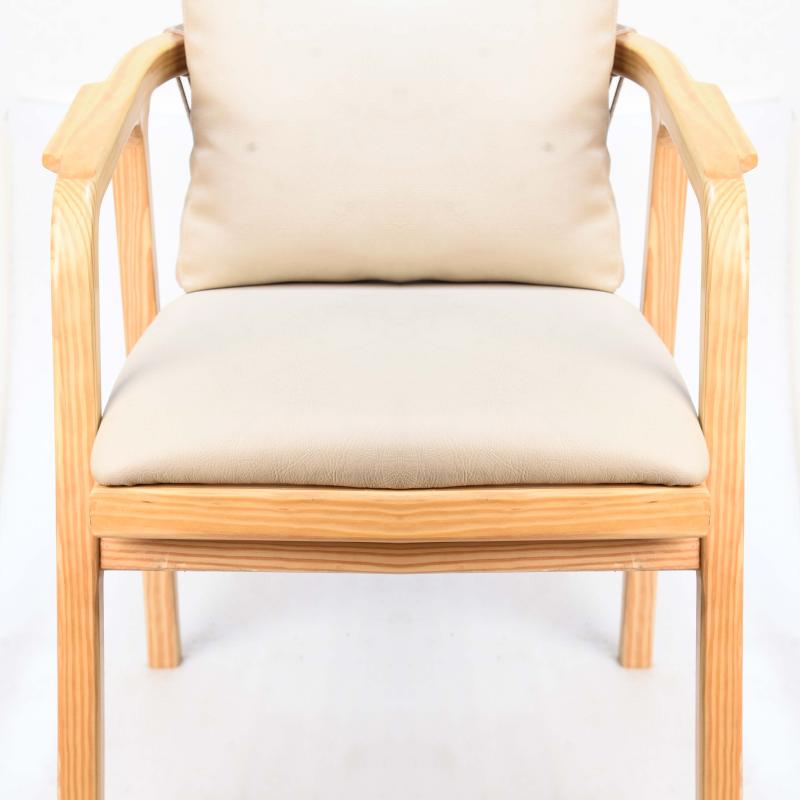Classic design wooden chair with cushion